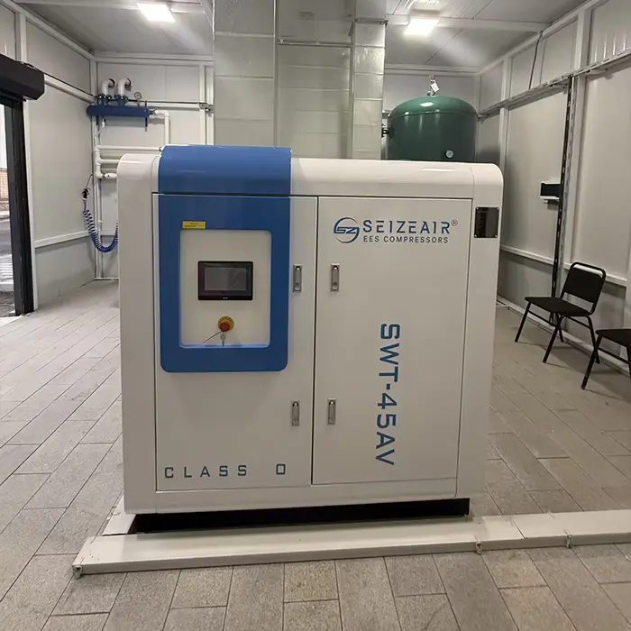 Compressore d'aria a vite senza olio a tre stadi PM VSD a secco